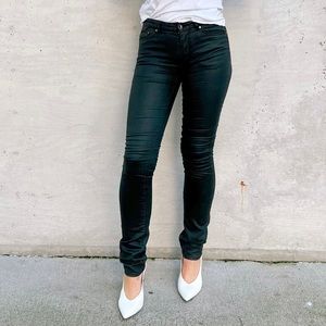 *WHYRED/Preloved Size 27 Straight leg denim